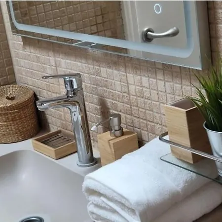 Beautifull_loft_king_size_bed_tenerife_south Apartament
